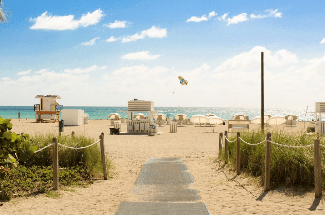 Retiring in Florida Pros and Cons: What Every Retiree Should Know
