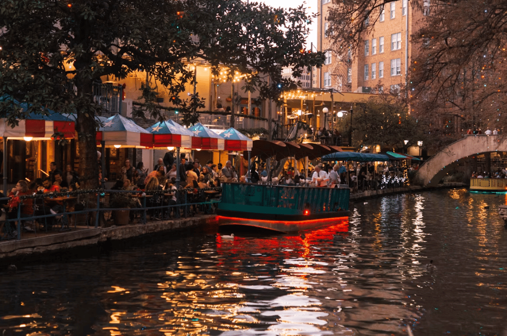 Alamo Plaza, San Antonio, Texas, highlighting one of the best places to retire in Texas.